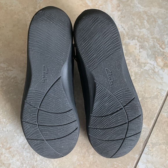 Charcoal Clarks Cloudsteppers soft cushion booties - Picture 9 of 11